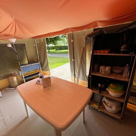Camping De Montlouis sur Loire Bagian luar foto